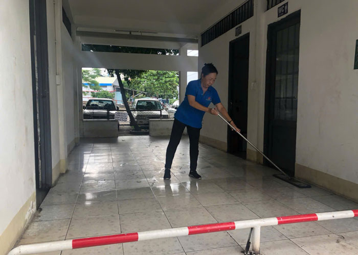 Cung cấp nhân viên tạp vụ nhân viên lau sàn